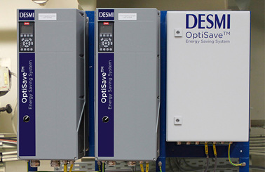 DESMI OptiSave 에너지 절약 시스템, 제어 패널 및 배선 연결 포함.
